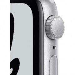Часы Apple Watch Nike SE GPS, 40mm Silver Aluminium Case with Pure Platinum/Black Nike Sport Band,Корпус из серебристого алюминия, спортивный ремешок Nike цвета чистая платина/ черный 40 мм